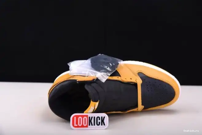 One Kick High Jordan Air Retro 1 OG 555088-701 Pollen 0625